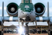 「解散します！」米空軍公式「A-10飛行隊」電撃発表が意味するもの人気機の花形チームに何が #軍事 |  ～今日もA-10学校に朝が来た～