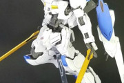 HGガンダムバエルという合わせ目が出ない凄いキット