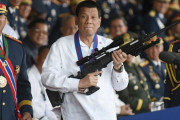 フィリピンのドゥテルテ前大統領、ミンダナオ島の分離独立へ署名運動…深まる対立！