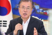 【韓国】ムン大統領「日本政府の態度はとても残念」「加害者は日本」「一度合意をしたら終わりじゃない」