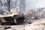 【動画】完全破壊されたロシア軍の車列。ウクライナ、実はめちゃくちゃ強かった？
