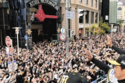 優勝パレード：ソフバン『29万人』去年のDeNA『30万人』今年の阪神『20万人』