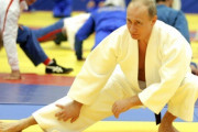 国際柔道連盟、プーチン大統領の名誉会長職を停止「ウクライナで進行中の紛争を考慮」