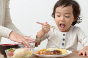 母親「ご飯できたよ～」 弟「うぇーい」 ガキワイ「わーい！……あれ？母ちゃんの分は？」