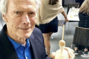 【画像】クリント・イーストウッド(91)、終わる……