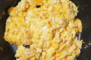 【朗報】贅沢スクランブルエッグを作る