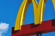 【悲報】マクドナルドさん、もはや富裕層の食事になるｗｗｗｗｗｗｗｗｗｗ