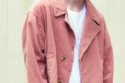 男がピンクのアウター着てたらどう思う？