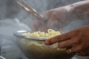 【飲食】「ラーメン屋さん」の倒産が前年同期比3.5倍に急増　食材価格・光熱費高騰で年間最多ペース