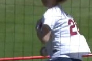 【MLB始球式】アリサ・リウ、芝生の上で“まさかの”ダブルアクセル