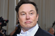 【悲報】イーロン・マスク、世界一の資産家から転落し終わる