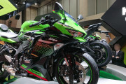 ZX25R、現車見たけどなかなかいいね　バイク海苔のチラシの裏