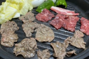 旦那「焼肉やるからサニーレタス買って来い！」→ただのレタスを買ってきた嫁に腹を立て暴行→娘が通報し逮捕