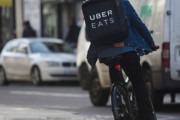 【悲報】ウーバーイーツなどの宅配代行サービスの配達員、背番号義務化へ