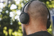 外でヘッドホンつけたいんやけど実際どうなん？