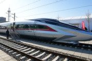 【中国】時速453キロ…世界最高速の高速列車の試験運行に成功
