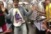 【動画】陽キャ黒人さん、また電車で暴走してしまう
