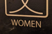 【画像】オシャレなお店のトイレ性別表示、これはびっくりするｗｗｗｗｗ