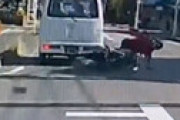 【動画】 話題の軽自動車が急ブレーキでバイクを事故らす動画 ⇒ 動画が拡散されすぎて犯人が出頭