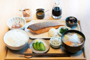 【画像】ヨーロッパ人「日本人の朝食おかしすぎだろｗｗｗｗ」