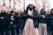 【動画】フランス人車列「どけっ！ﾌﾟｯﾌﾟｰ（怒）」イスラム教徒「？？？」