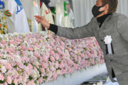 【悲報】ビッグボス、ノムさんの遺影に花を投げつけ大炎上