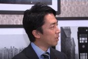 小泉進次郎「これからベンチにスマホを置くだけで充電できる時代がやってきます」