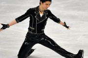 羽生結弦、密着させた“独特ショット”に「新鮮で嬉しい」と反響　その決めポーズとは