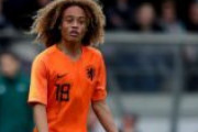 【海外サッカー】U－19オランダ代表から“強制送還”…“神童”と謳われたX・シモンズら5選手に何が？
