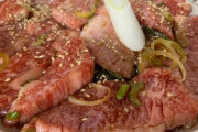 ワイ｢今日は久々にトッモと焼肉に来たで！｣