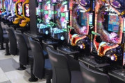 パチンコ業界、客が激減