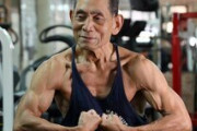 【想像よりスゴかった】88歳ボディービルダー　筋トレ・食・駄じゃれ　日々を支える　広島市の金沢さん、90歳まで現役目標  [12/28]