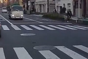 【悲報】自転車さん、街中で○○に突っ込んでしまうｗｗｗｗｗｗｗｗｗｗｗ