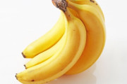 彡(^)(^)「高級バナナなんてアホらし！一袋78円くらいのでええやろ！」
