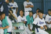中日投手陣、佐々木朗希の投球をひと目見ようとブルペンに集結ｗｗｗｗ