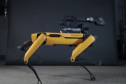 Boston Dynamicsの犬型ロボットが販売開始。価格は800万円