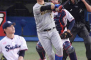 阪神・西純　プロ初完投で2勝目　打っては衝撃初アーチ　8番起用には「ビックリしました」