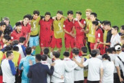 【W杯】韓国代表がスマホ見ながら16強進出を待っていた10分、ロイターの10大名場面 2位に選ばれる