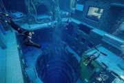 【画像】ドバイ、世界一深いプールがオープン