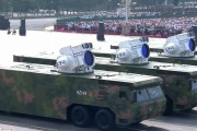中国が軍事パレードで新兵器披露、数種類のレーザー兵器が登場！
