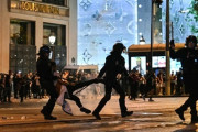 フランス、PSG初優勝で一部市民が暴徒化…2人死亡、500人以上逮捕