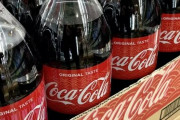 【悲報】『コカ・コーラ』が大型ペットボトルを10月から値上げへ、計27品