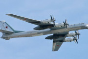 核兵器を搭載可能なロシア軍Tu-95戦略爆撃機2機が太平洋、ベーリング海、オホーツク海の上空を飛行！