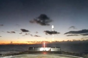 【宇宙】ファルコン9ロケットの打ち上げと着陸をドローン船から眺めるという動画が人気に。