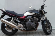 オフ車からcb400sfに乗り換えた結果なんか知らんけどで車から煽られる様になってワロタ