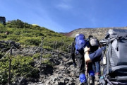 お前らが「富士山は初心者向け」とか言うから騙された