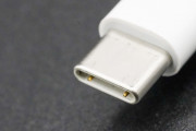 EU 「iPhoneにUSB Type-cつけろよ」 Apple「純正のみ認識するUSBでいい？｣ EU「そんなｺﾞﾐ売らせねえよ｣