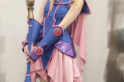 【コスプレ】ブラックマジシャンガールのコスプレをした女の子、可愛すぎる