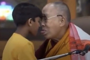 【悲報】ダライ・ラマさん、少年にｗｗｗｗｗｗｗｗｗｗｗｗｗｗｗｗｗｗ