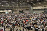 【悲報】今年のワンフェスも転売屋だらけでヤバイ！「主催側と各ディーラーも対策してくれよ！！！」